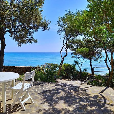 Villa Papiyon - Accesso Privato Alla Spiaggia Cala Liberotto Kültér fotó