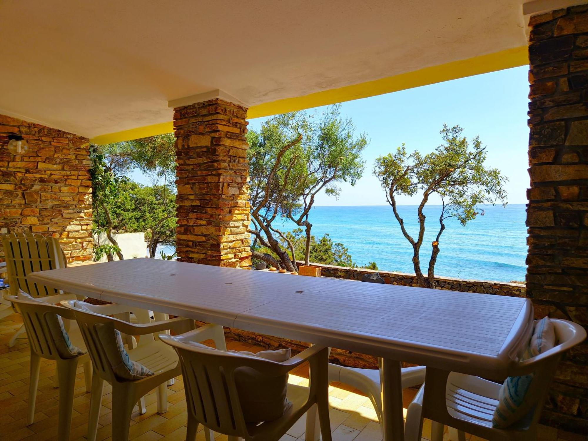 Villa Papiyon - Accesso Privato Alla Spiaggia Cala Liberotto Kültér fotó