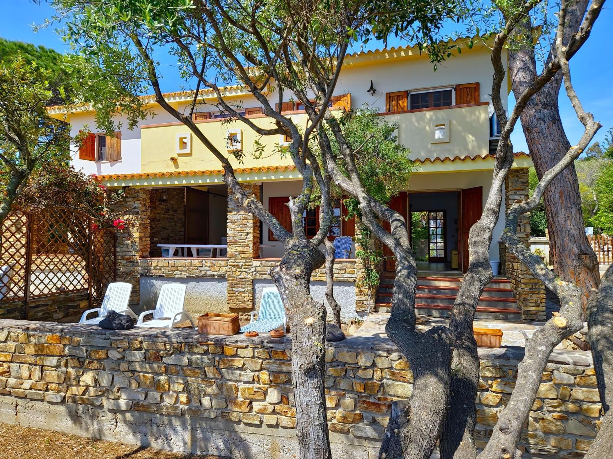Villa Papiyon - Accesso Privato Alla Spiaggia Cala Liberotto Kültér fotó