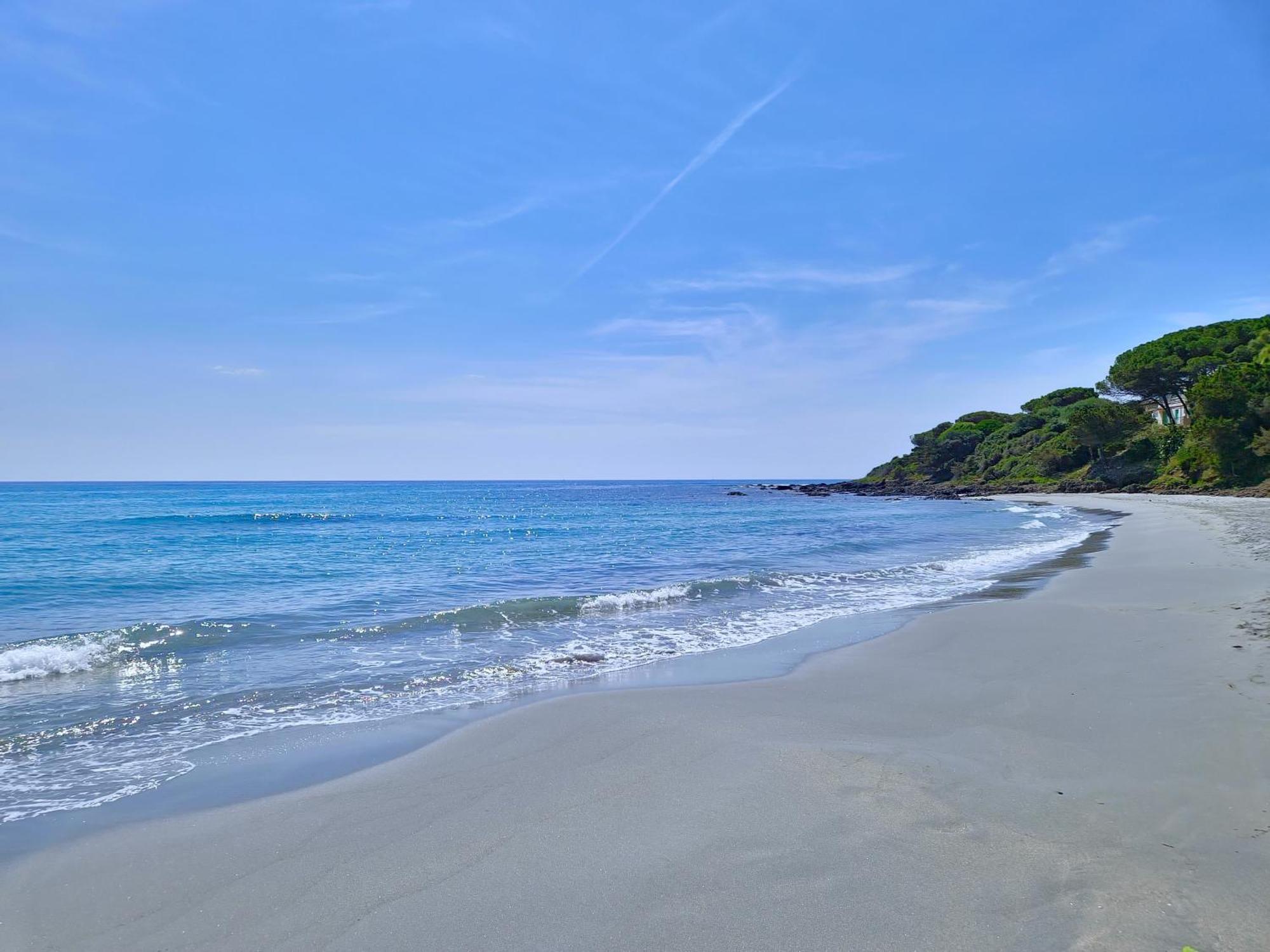 Villa Papiyon - Accesso Privato Alla Spiaggia Cala Liberotto Kültér fotó