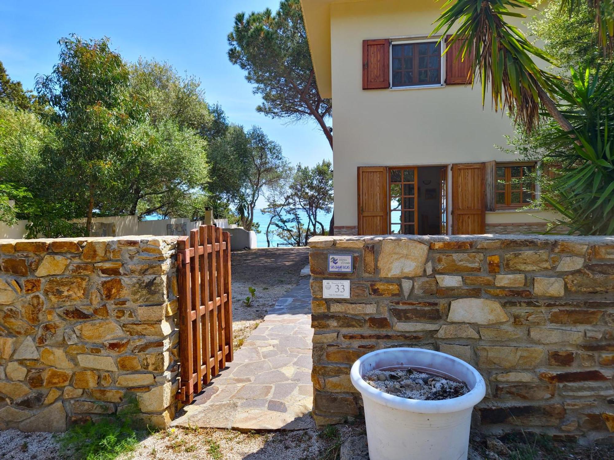 Villa Papiyon - Accesso Privato Alla Spiaggia Cala Liberotto Kültér fotó