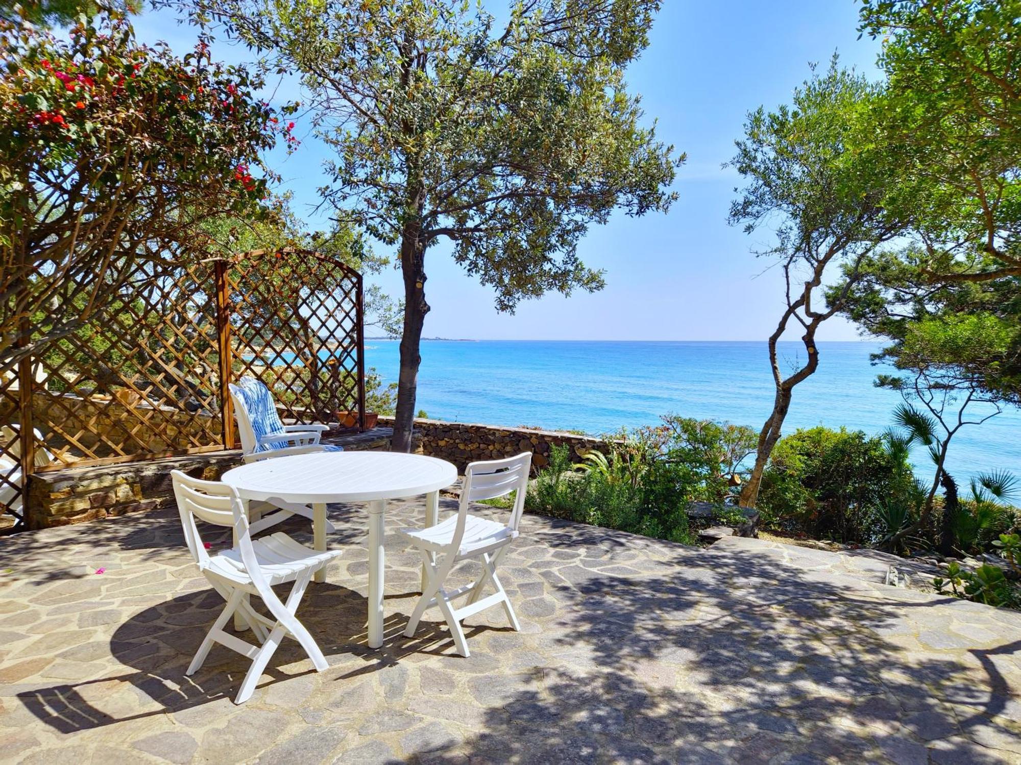 Villa Papiyon - Accesso Privato Alla Spiaggia Cala Liberotto Kültér fotó