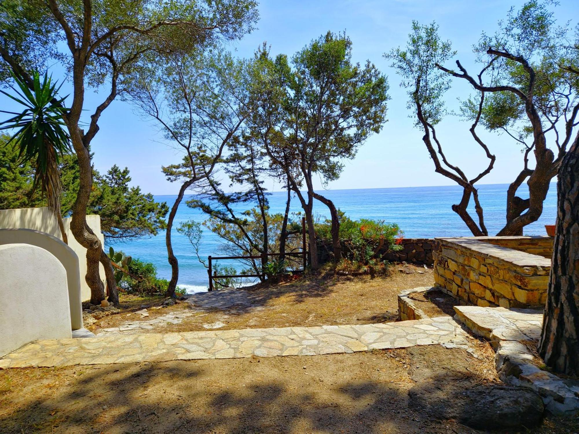 Villa Papiyon - Accesso Privato Alla Spiaggia Cala Liberotto Kültér fotó
