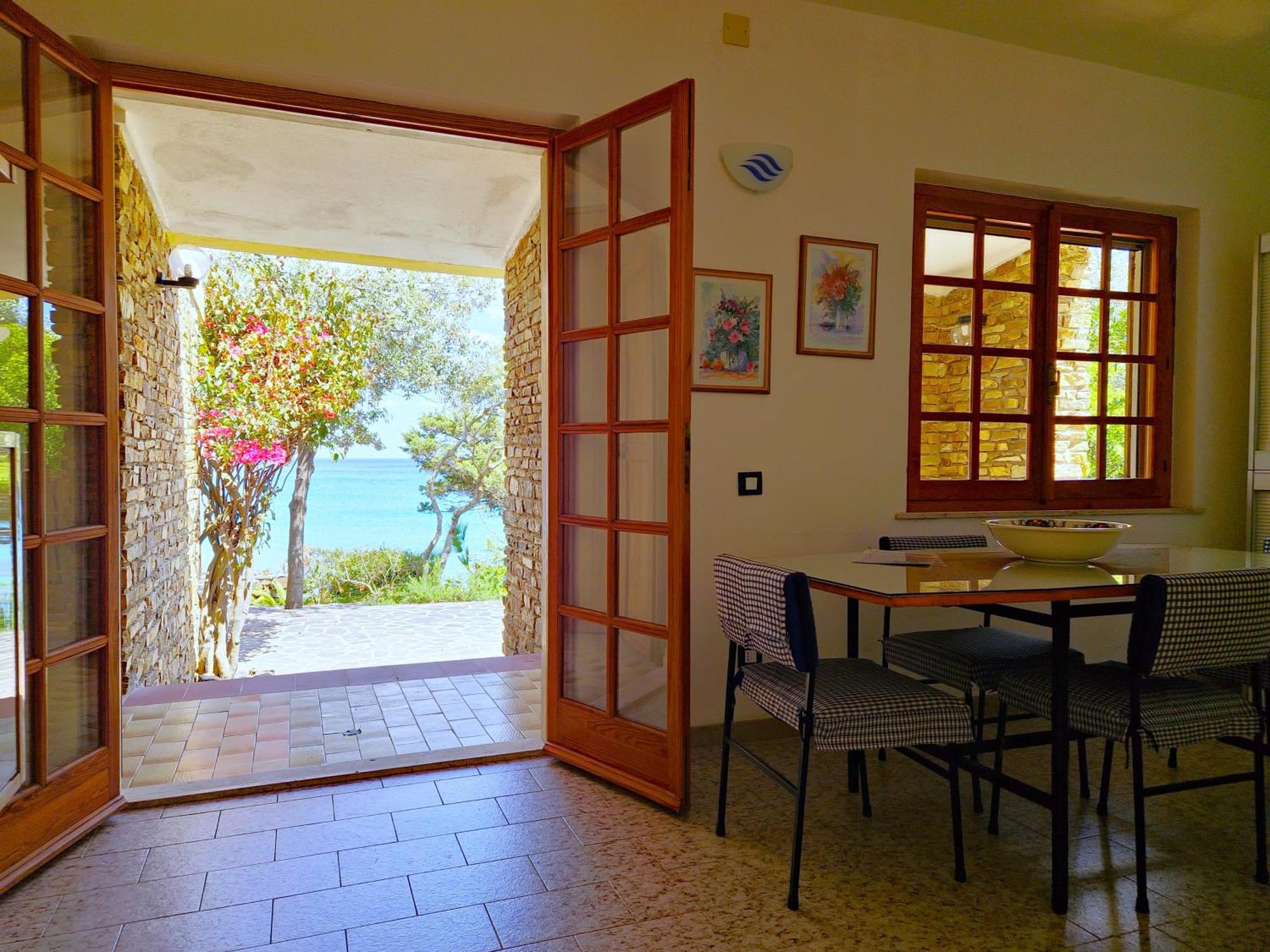 Villa Papiyon - Accesso Privato Alla Spiaggia Cala Liberotto Kültér fotó