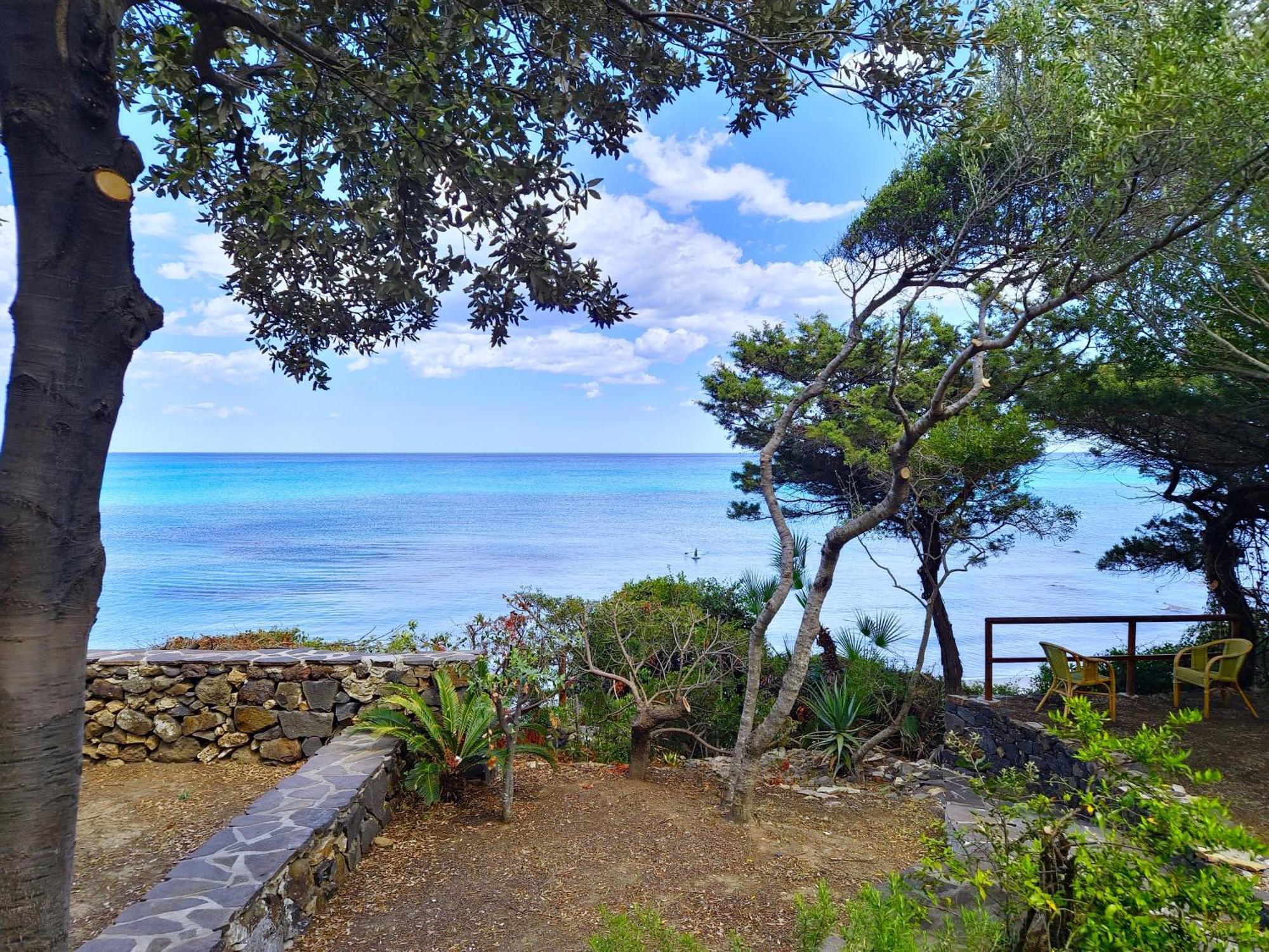 Villa Papiyon - Accesso Privato Alla Spiaggia Cala Liberotto Kültér fotó